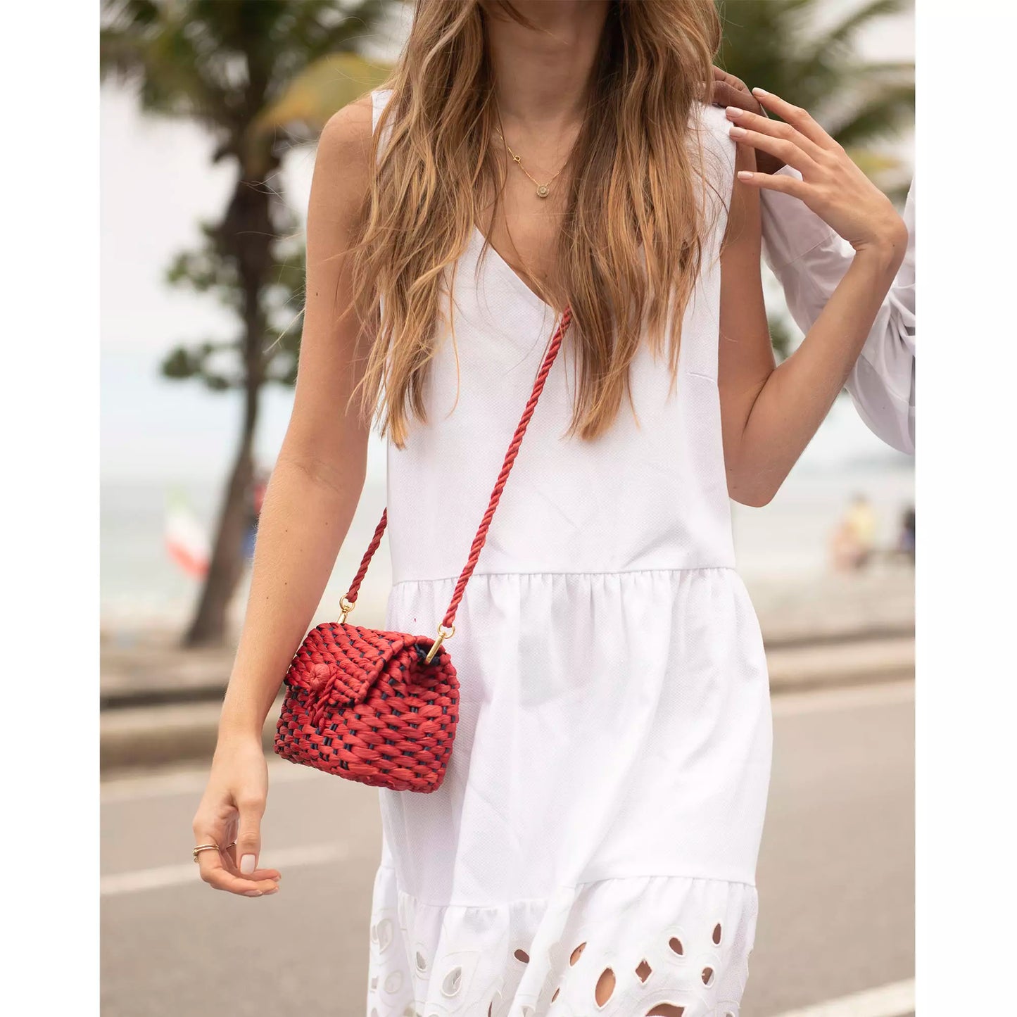 Red and Navy Blue Ipanema Straw